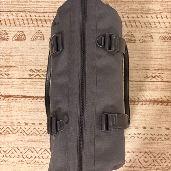 Béis The Convertible Weekender 
in Navy - Picture 10 of 16